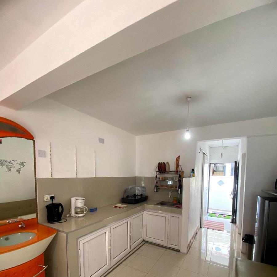 Sea Front 2 Bedrooms Apartment Flic en Flac Ngoại thất bức ảnh